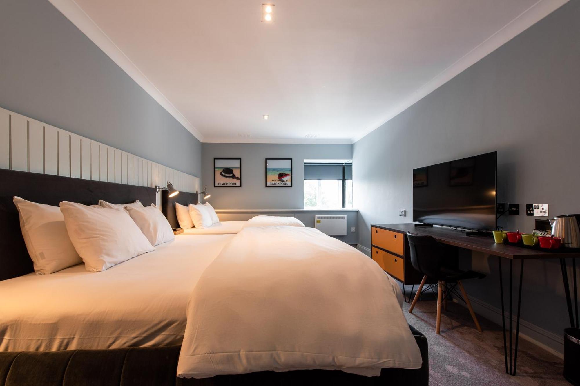 Village Hotel Blackpool Eksteriør bilde